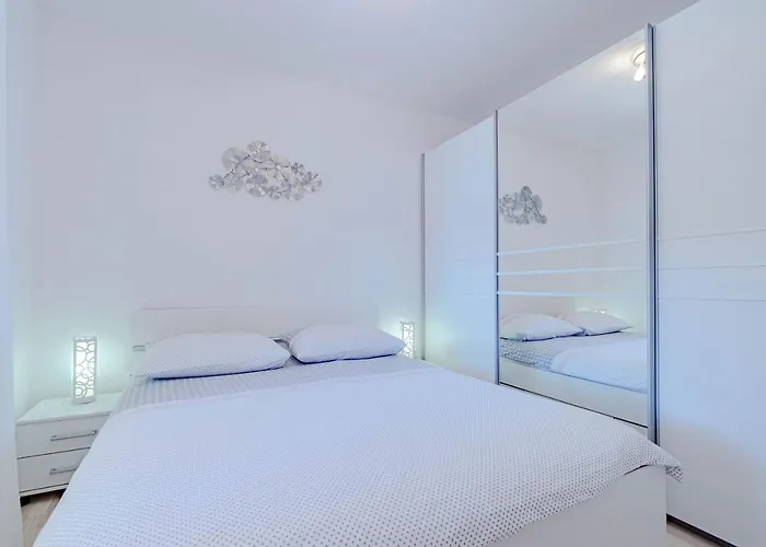 Appartamento By The Sea Cove Zaglav, Korcula - 12208 *